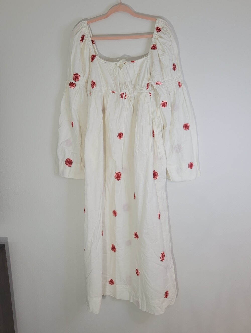 FREE PEOPLE WOMEN SIZE M White Midi Peasant Dress with Red Sunburst Embroidery - Picture 2 of 12